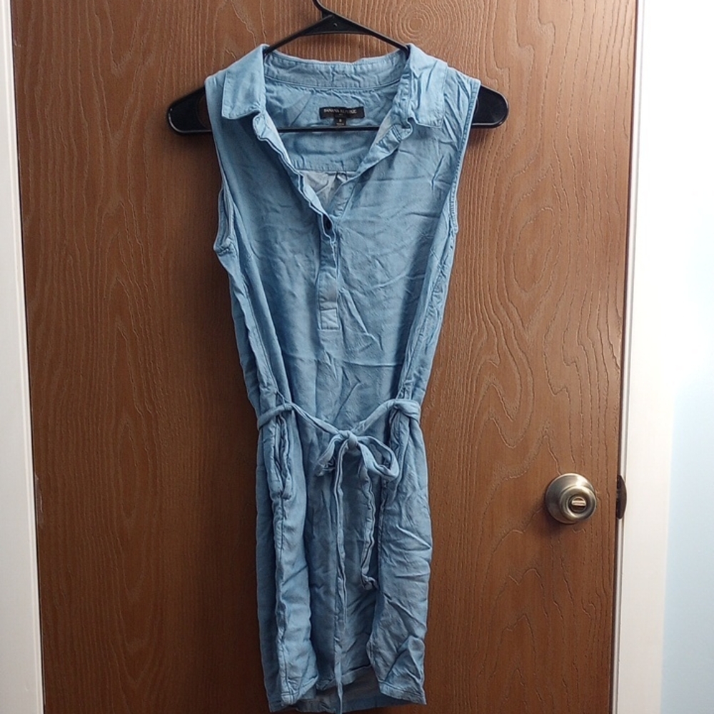 Sleeveless Blue Button-Up Dress